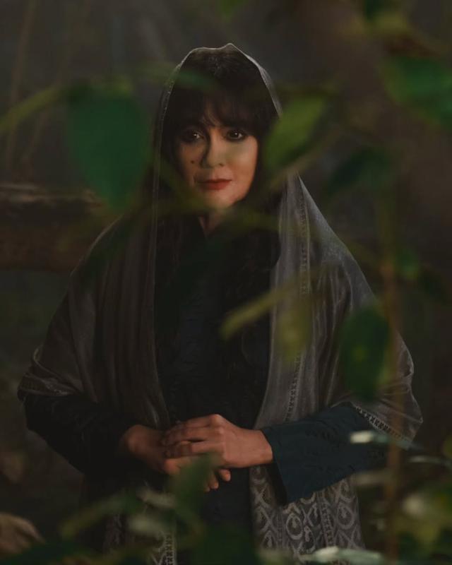 2. Kerudung Kelam Baja