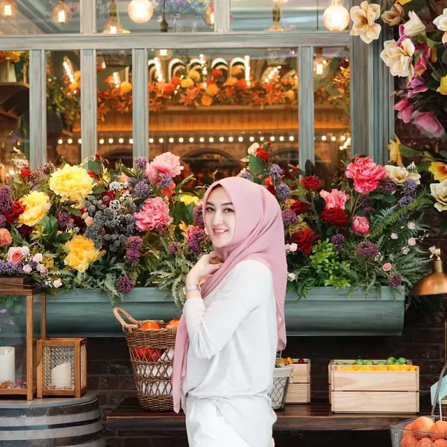 7 Potret Terbaru Indriani Hadi, Mantan Istri Sahrul Gunawan yang Kini Jadi Politisi
