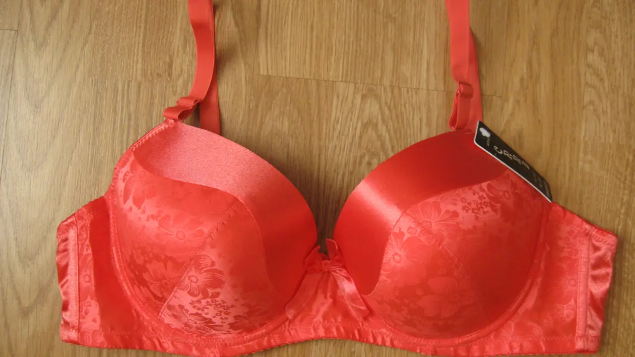 Big cup bra