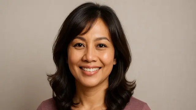 7 Model Rambut Layer Medium Sebahu untuk Ibu-Ibu, Bikin Tampak Lebih Muda dan Segar