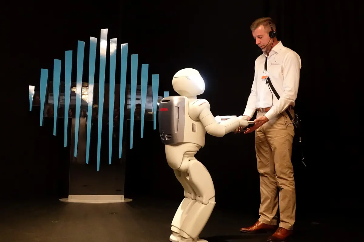 [Bintang] Robot Unik, Bantu Pekerjaan Manusia Hingga Cari Korban Bencana
