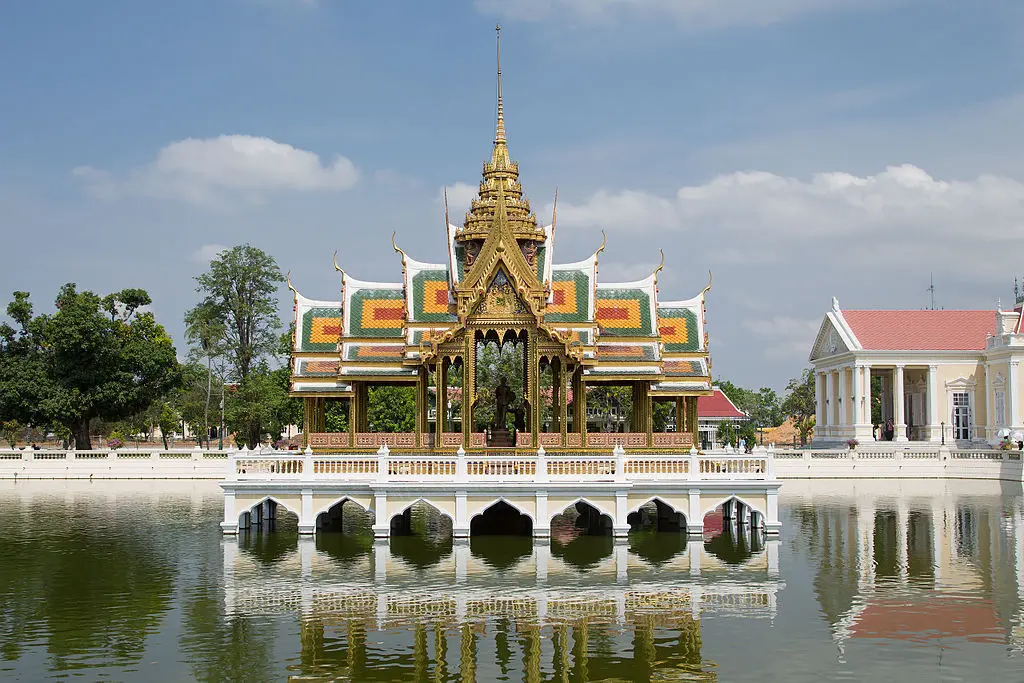 Istana musim panas milik Kerajaan Thailand di Ayuttaya, Bang Pa-In (Wikipedia/CC BY-SA 3.0)