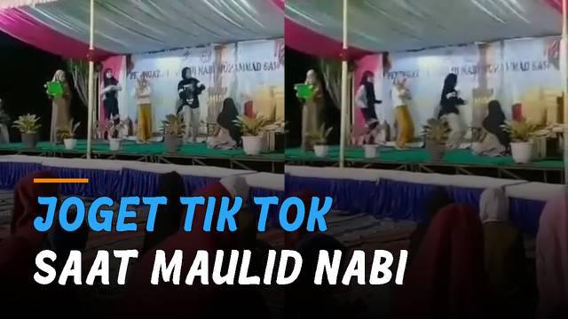Beredar video tiga perempuan joget TikTok di acara peringatan Maulid Nabi Muhammad SAW. Tuai kritik netizen.