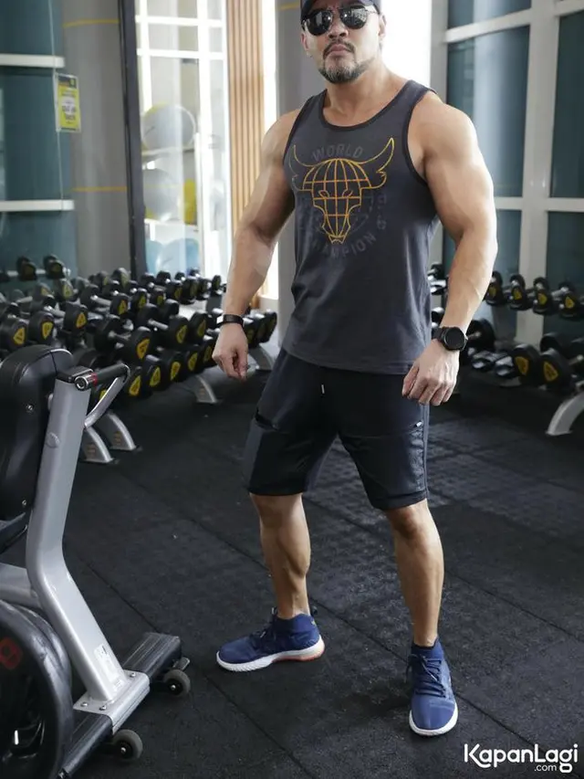 Potret Jadul Deddy Corbuzier dari Sebelum Terkenal Hingga Kini, Bikin Pangling. (Sumber: Instagram/kapanlagi.com)