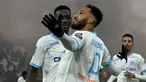 Predikat striker tajam memang layak disematkan kepada pesepak bola asal Gabon, Pierre-Emerick Aubameyang. Tidak tanggung-tanggung, bersama 6 klub yang pernah dan masih dibelanya sejak musim 2006/2007 hingga kini di 4 liga top Eropa, ia mampu menyumbang torehan hattrick untuk keenamnya. Berikut daftar keenam klub tersebut. (AFP/Nicolas Tucat)