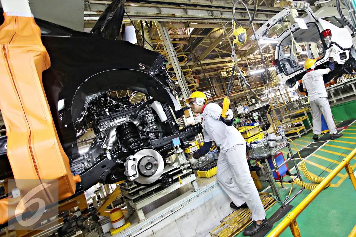 20160126-Produksi-Kijang-Inova-serta-Fortuner-Jakarta-IA