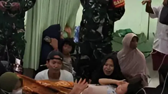 Program Makan Bergizi Gratis (MBG) kembali menuai sorotan setelah berbagai kasus keracunan dan insiden miris muncul di sejumlah daerah, mulai dari ratusan siswa di Bandung Barat yang ditetapkan sebagai Kejadian Luar Biasa (KLB), belasan murid di Kalb...
