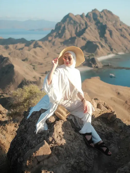 Rey Mbayang dan Dinda Hauw (Instagram/rey_mbayang)