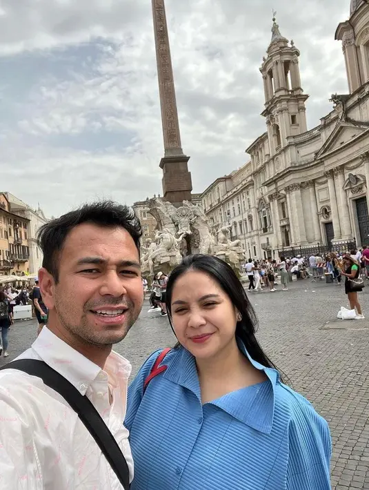 Well itu dia gaya chic Nagita Slavina selama di Italia, bagaimana menurutmu Sahabat Fimela? (Instagram/raffinagita1717).