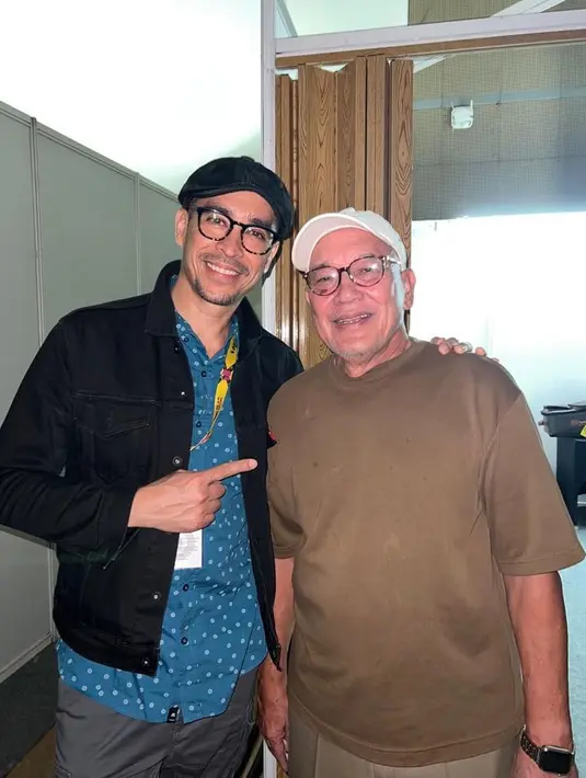 Jamie memutuskan berhenti menjadi VJ MTV Asia dan MTV Indonesia pada tahun 2001 untuk menemani sang ibu yang sedang sakit dan pindah ke Australia. Meski demikian, ia terlibat di beberapa judul film di Indonesia. [Instagram/jamieadityag]