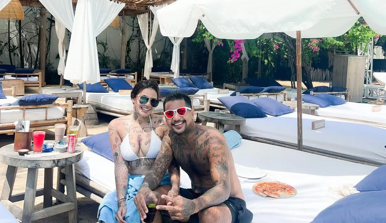 Pebasket Kelly Purwanto melepas masa lajang pada November 2022 lalu dengan kekasihnya, Loriana. [Instagram @lorianapurwanto]