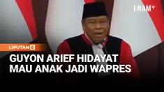Hakim Mahkamah Konstitusi Arief Hidayat menjalani wisuda purnabakti Hakim Konstitusi, Rabu (4/2). Dalam sambutan terakhirnya, Arief bercerita ingin anaknya menjadi wakil presiden.