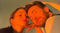 Chris Evans bersama sang kekasih Alba Babtista. (Foto: Instagram Stories/chrisevans)