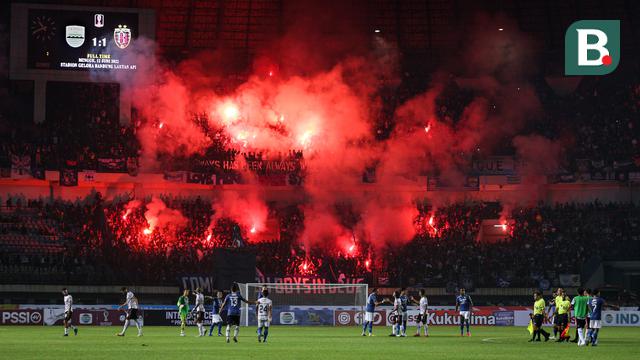 Foto: Tak Ada Pemenang di Laga Panas Persib Bandung Kontra Bali United di Grup C Piala Presiden 2022