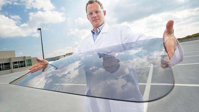 Kaca Mobil Adopsi Teknologi Layar Smartphone