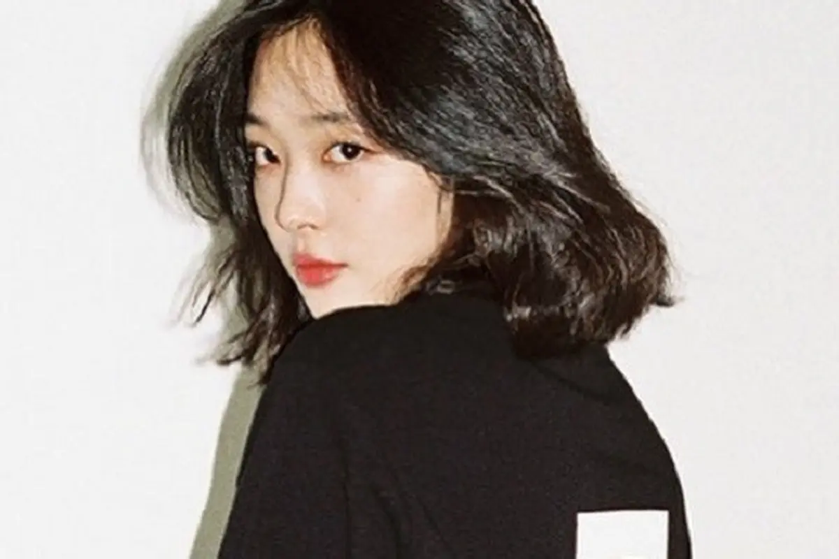 [Bintang] Jarang Muncul, Sulli Comeback dengan Reality Show Terbaru