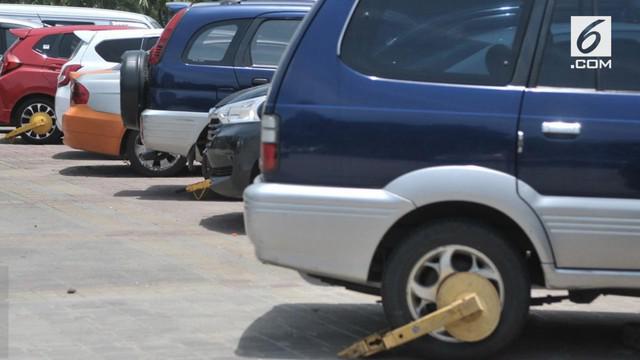 Pemprov DKI Jakarta mewajibkan tiap pemilik mobil di Jakarta juga memiliki garasi. Hal tersebut sesuai dengan Perda Nomor 5 Tahun 2014  