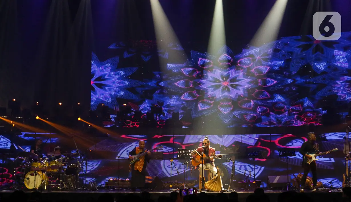 Alunan merdu campuran jazz dan musik etnik ini menggugah pendengarnya untuk tetap mencintai budaya bangsa di tengah gerusan budaya global, ujar STT Internasional Harvest dalam keterangan tertulisnya yang diterima Jumat (24/3/2023). (Liputan6.com/Herman Zakharia)