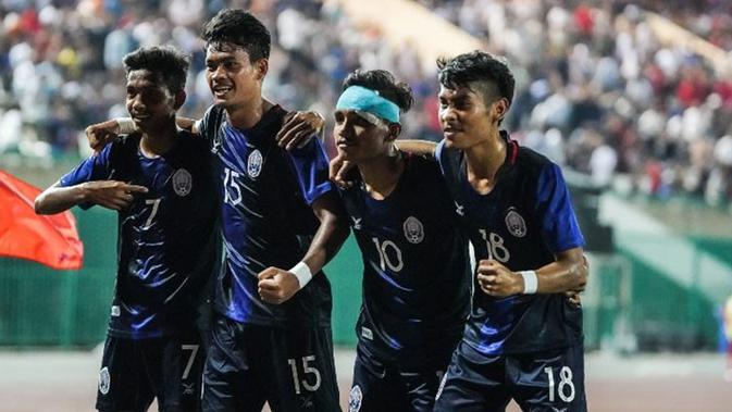 Timnas Kamboja U-22 lolos ke semifinal Piala AFF U-22 2019 setelah mengalahkan Myanmar di Olympic Stadium, Phnom Penh, Rabu (20/2/2019). (Bola.com/Dok. AFF)