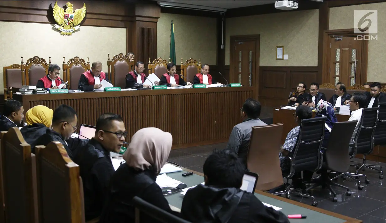 Empat saksi dihardirkan dalam sidang lanjutan kasus suap APBN-P 2018 yang melibatkan mantan anggota Komisi XI DPR F-Partai Demokrat Amin Santono di Pengadilan Tipikor, Jakarta, Kamis (11/10). (Liputan6.com/Herman Zakharia)