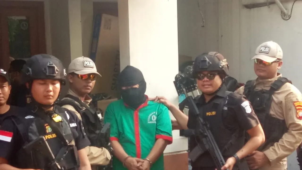Pengchun, pemilik pabrik shabu di Cipondoh, Kota Tangerang merupakan residifis yang baru selesai menjalani masa hukuman akibat kasus serupa pada 2010. Dia membangun pabrik rumahan dengan menghasilkan sabu berkualitas impor.