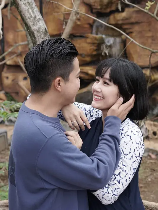 Ardina Rasti dan Arie Dwi Andika