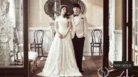 Akhirnya, Sungmin `Super Junior` dengan Kim Sa Eun telah resmi menikah dengan suasana yang khidmat.