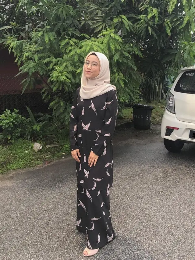 pegulat hijab pertama