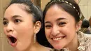 Banyak netizen yang berkomentar bahwa Marshanda dan Alyssa sangat mirip, bahkan seperti saudara kembar. Keduanya memang memiliki paras yang cantik dan beberapa fitur wajah yang hampir identik. Kesamaan tersebut semakin memperkuat kesan kedekatan di antara mereka. (Liputan6.com/IG/@marshanda99)