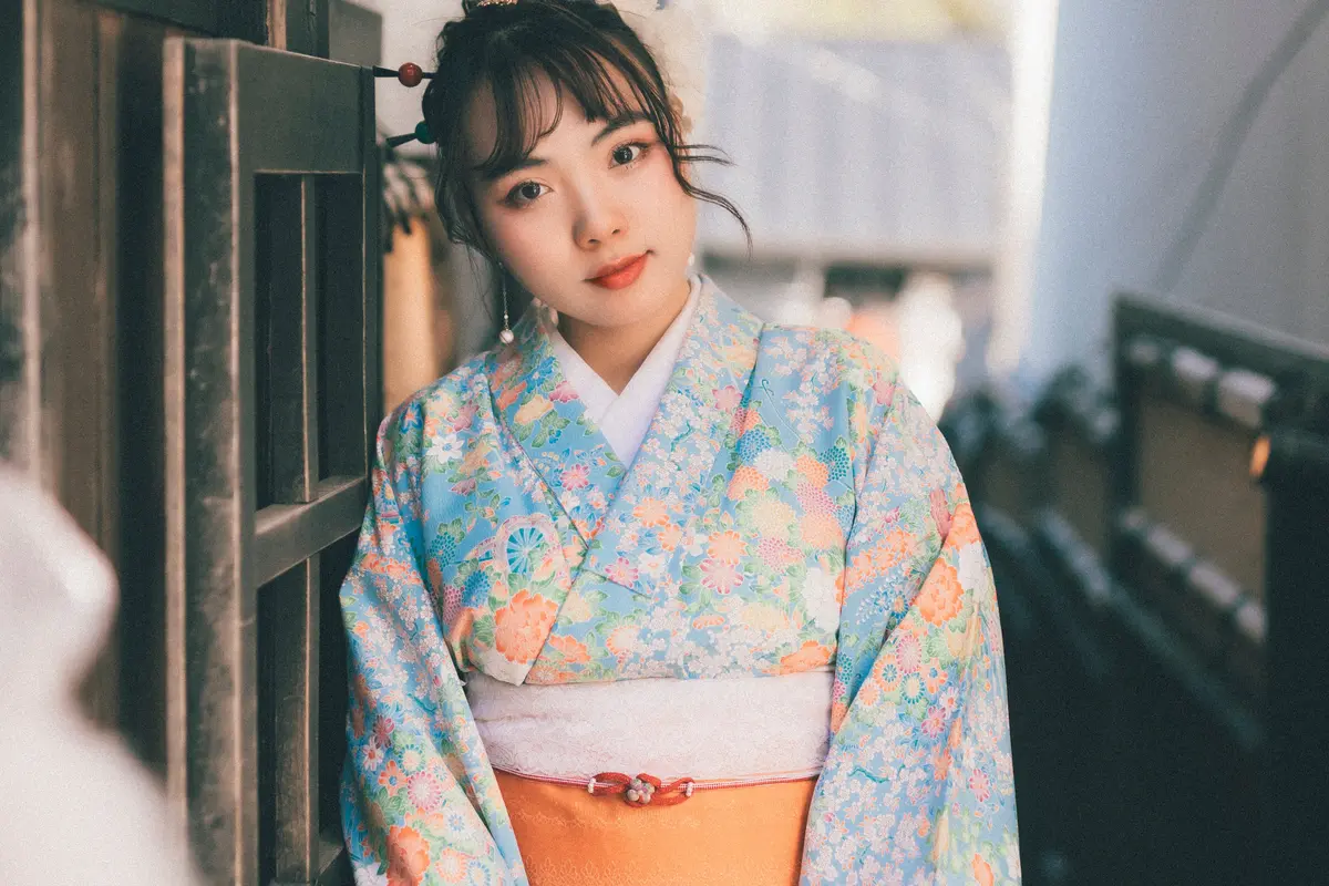 Contoh ilustrasi perempuan Jepang