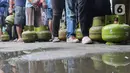Larangan penjualan gas elpiji subsidi 3 kilogram pada toko-toko kelontong atau pengecer per 1 Februari 2025 menyebabkan warga kesulitan. (Liputan6.com/Herman Zakharia)