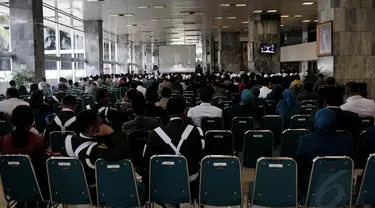 Suasana di luar ruang sidang Paripurna, di Komplek DPR RI, Jakarta, Jumat, (15/8/14). (Liputan6.com/Johan Tallo)