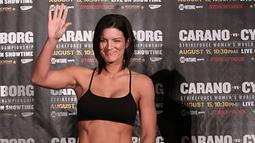 Gina yang kini berusia 33 tahun ini menekuni cabang beladiri Muay Thai. (www.imageevent.com)