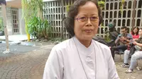 Suster Maria menjadi pendamping rohani para penyandang tuli di Gereja Katedral Jakarta sejak 2014 lalu. (Foto: Liputan6.com/Ade Nasihudin Al Ansori)
