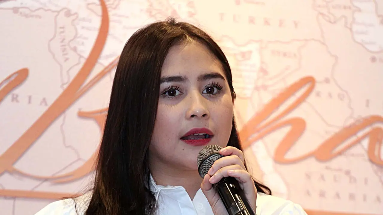 [Bintang] Prilly Latuconsina