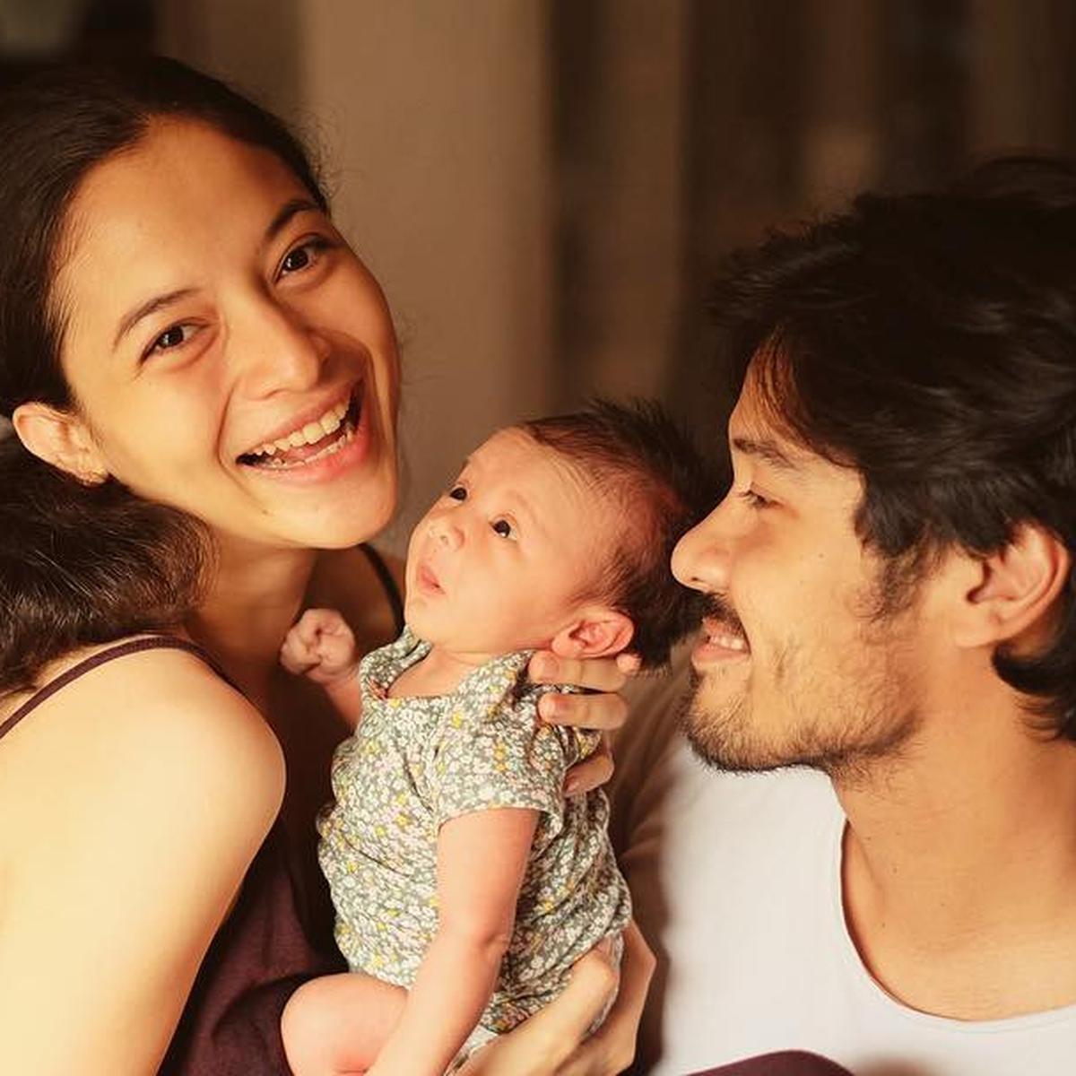 Ungkapan Cinta Untuk Buah Hati Lewat Puisi Ala Putri Marino Lifestyle Liputan6 Com