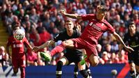 Bahkan, sebelum berakhirnya babak pertama, The Reds mampu unggul 5-0 atas Bournemouth. Gol masing-masing dicetak oleh Luis Diaz (3'), Harvey Elliott (6'), Trent Alexander-Arnold (28'), Roberto Firmino (31'), dan ditutup oleh sundulan dari Virgil Van Dijk (45'). (AFP/Oli Scarff)
