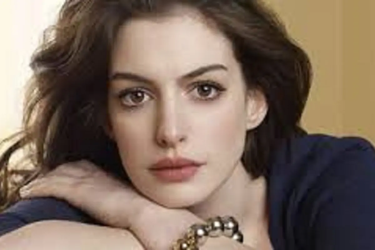 [Bintang]  Punya Anak, Anne Hathaway Nikmati Peran Sebagai Ibu