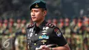 Mayor Inf Agus H Yudhoyono saat mengikuti upacara sertijab di Markas Yonif Mekanis 203, Tangerang (22/8/2015). Agus resmi menjabat Komandan Batalyon Infanteri Mekanis 203. (Liputan6.com/Helmi Afandi)
