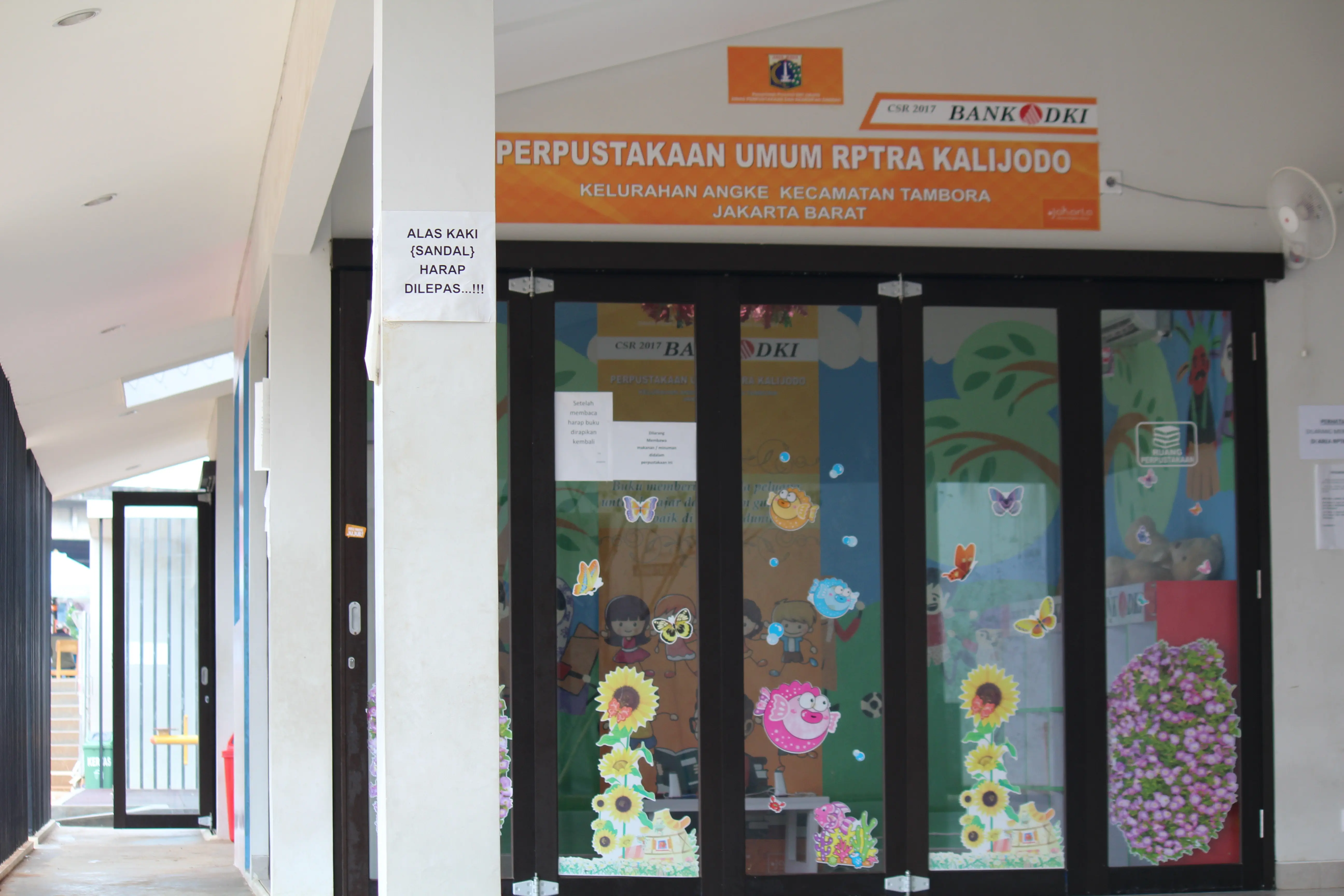 Faslitas perpustakaan di RPTRA Kalijodo diharapkan mampu meningkatkan minat baca anak-anak Jakarta. Foto: Ahmad Ibo/ Liputan6.com.