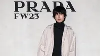 Sakaguchi Kentaro Lanjutkan Kutukan Prada Usai Tersandung Skandal Cinta Segitiga