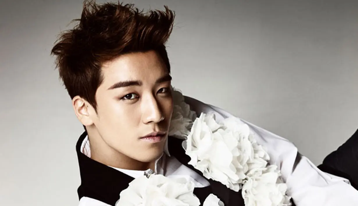 Diketahui foto kebersamaan Raline Shah dan Seungri BigBang diambil di Pulau Pamalican, Filipina. (via soompi.com)