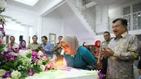 JK hingga Menteri di Kabinet Kerja Lelang Barang Pribadi, Minat?
