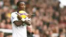 Fulham's John Pantsil is pictured in action against Tottenham Hotspur during their Barclays Premiership football match at Craven Cottage in west London, on November 15, 2008. AFP PHOTO/Chris Ratcliffe