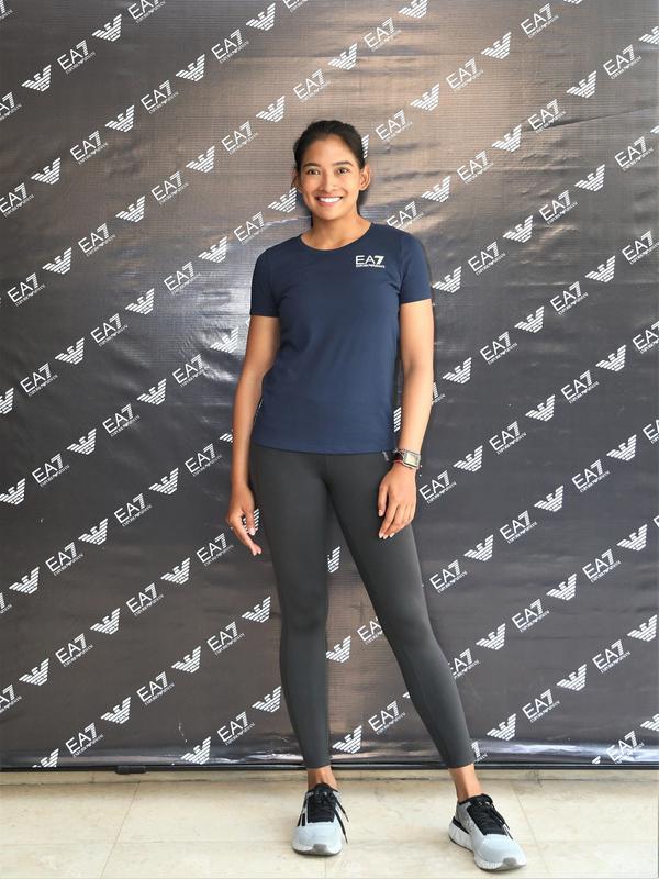 Puteri Indonesia 2015 Anindya Kusuma Putri ikut dalam acara Run with the Captain di Jakarta. (dok.EA7 Emporio Armani)