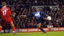 Patrick Vieira memainkan peran besar dalam revolusi Arsene Wenger di sepak bola Inggris. Ia membantu Arsenal menjadi kekuatan yang dominan. Vieira diminta mengisi peran yang ditinggalkan Tony Adams sebagai kapten Arsenal dari tahun 2002 hingga 2005. (Foto: AFP/Paul Barker)