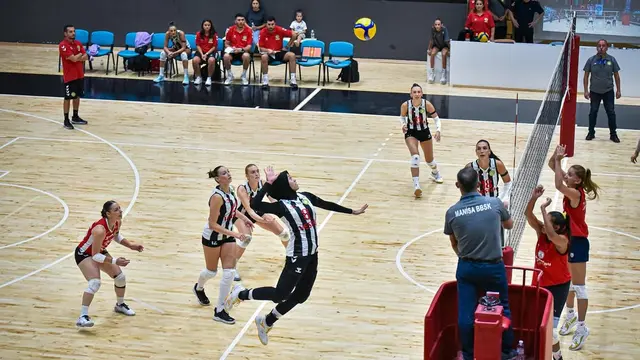 Megawati Hangestri Pertiwi - Manisa BBSK - Liga Voli Turki - Bola Voli