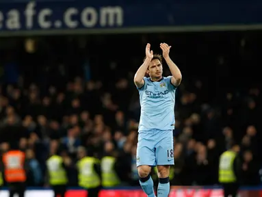 Frank Lampard usai laga antara Chelsea dan Manchester City di Stamford Bridge, London (31/1/ 2015). Lampard mengumumkan pengunduran dirinya sebagai pesepak bola profesional lewat Instagram pribadinya pada Kamis (2/2/2017). (AFP PHOTO / ADRIAN DENNIS) 
