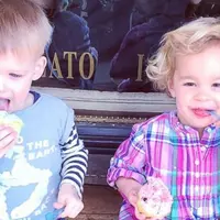 Luca Cruz Comrie dan Pearl Osbourne. (People)