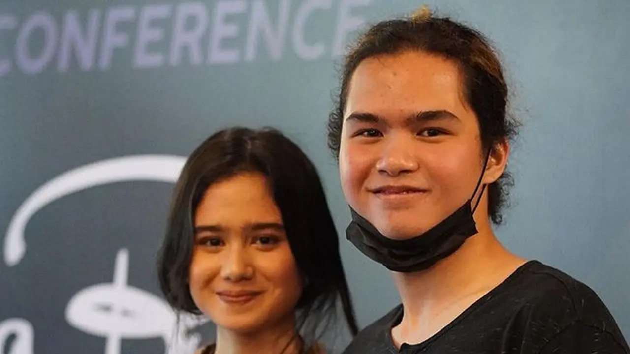 Ditemani Dul Jaelani, Ini 6 Momen Tissa Biani Launching Single Perdana